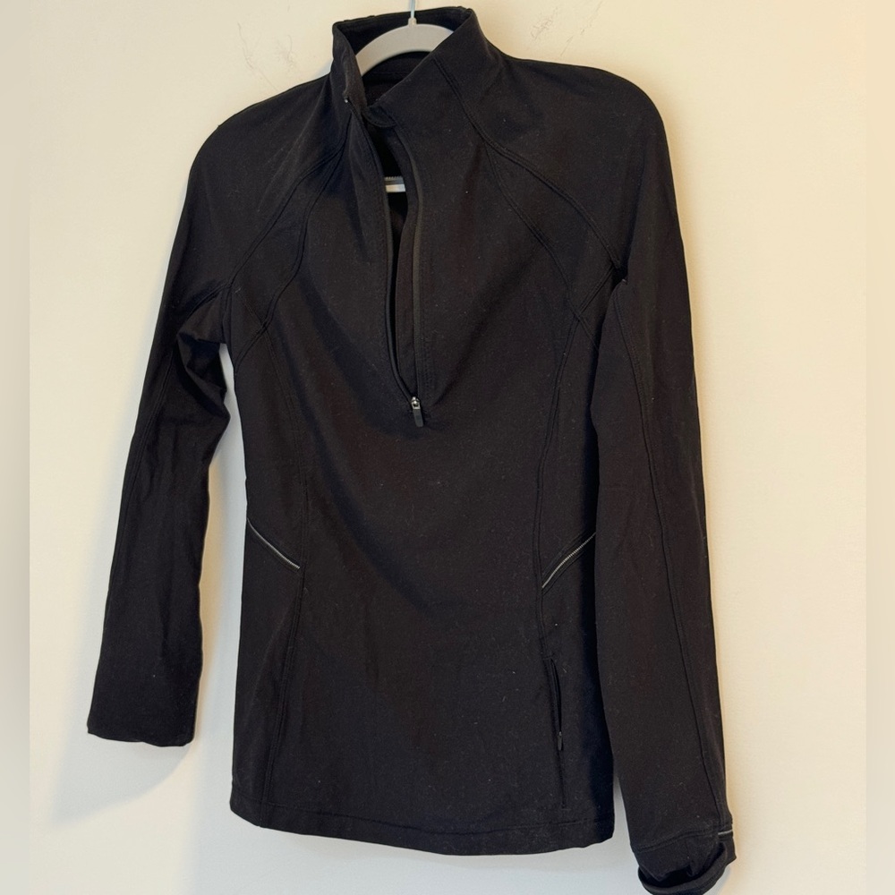 Lululemon black pullover
